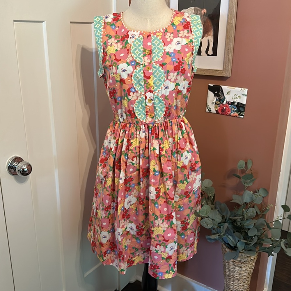 Matilda Jane Leah It’s a wonderful parade sleeveless multicolor floral M dress